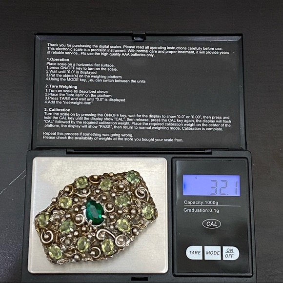 Unique Vintage Austro-Hungarian? Peridot Emerald Green Ornate Flower Brooch - Picture 6 of 12